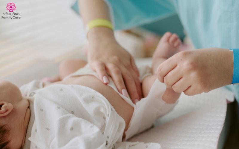 dich-vu-cham-soc-tre-so-sinh