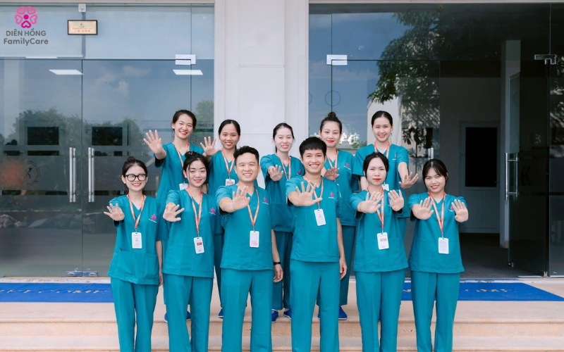Dịch vụ chăm sóc hậu phẫu tại nhà giúp người bệnh phục hồi an toàn dưới sự theo dõi chuyên môn.