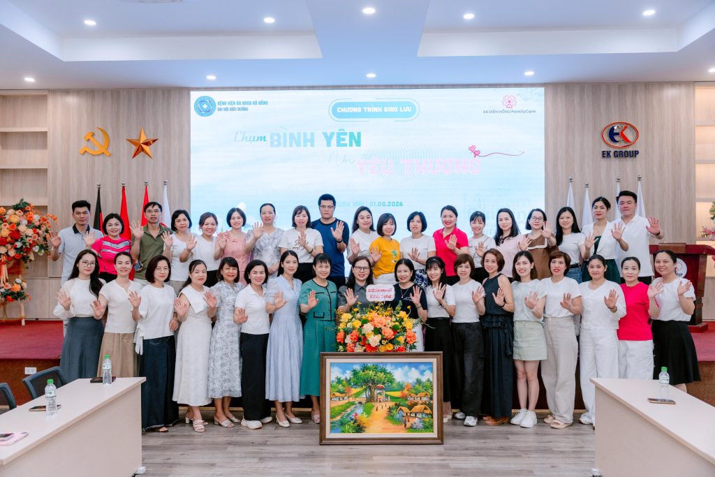 Chương trình giao lưu của Diên Hồng Family Care diễn ra trong không gian xanh tại EK’s Happy Village Xuân Mai.